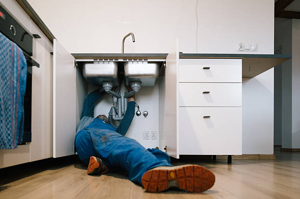 Professional Leak Detection technician working in Arlington, MA